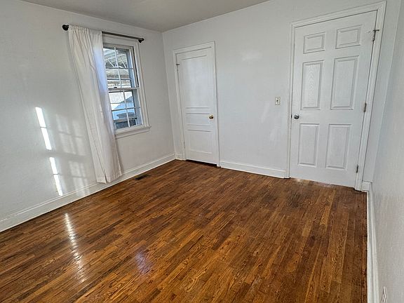 4th image of 1304 Mercury Dr