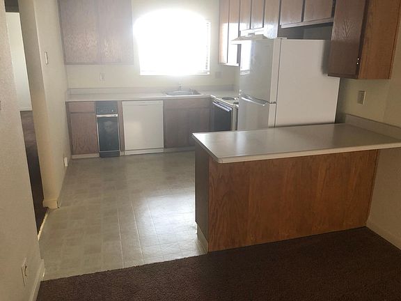 2nd image of 1725 Clay St #2