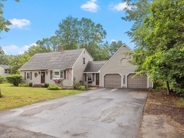 17 Broken Ground Drive, Concord, NH 03301