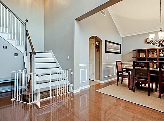 2nd image of 2601 Woodside Cir