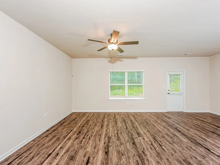 4565 Morgan Dr — Photo 6