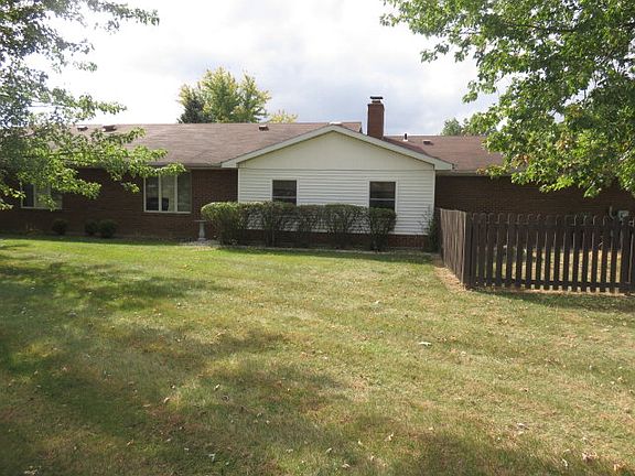 3rd image of 1130 Blois Dr