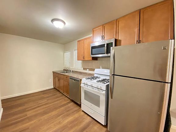 5th image of 77 Wallis Ave #1F