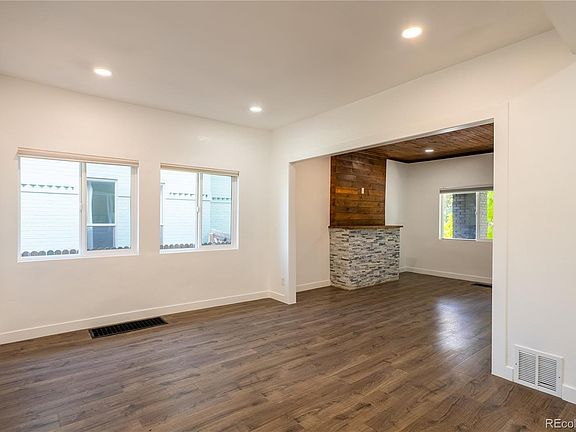 3rd image of 1362 Newton Street