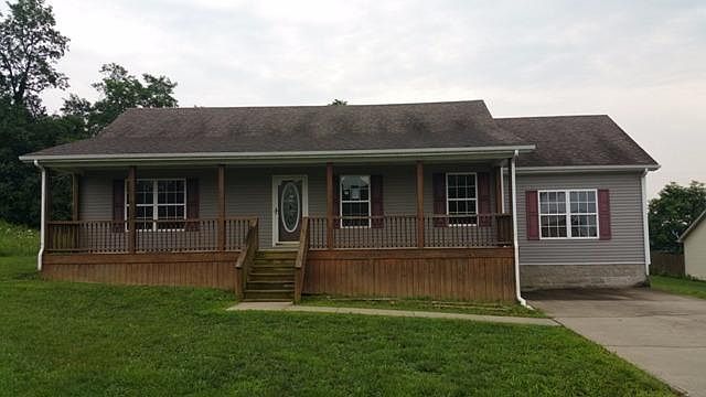 1st image of 135 Tanner Cir