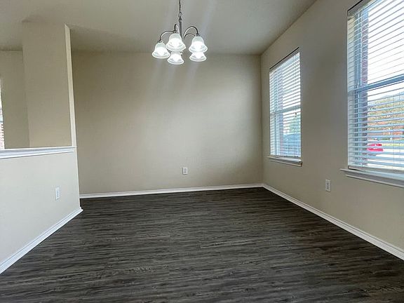 4th image of 2140 Biggs St