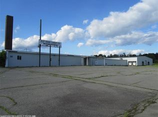 1491 Hammond St, Bangor, ME 04401