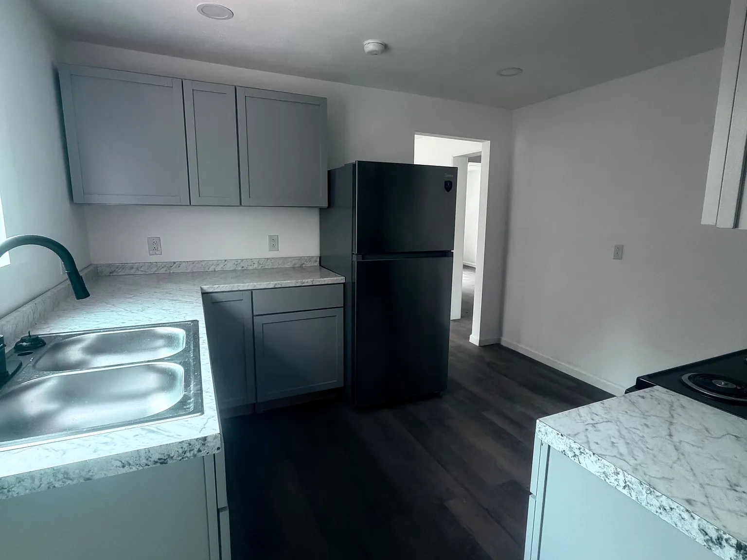 2 bed, $1,600 — Photo 2