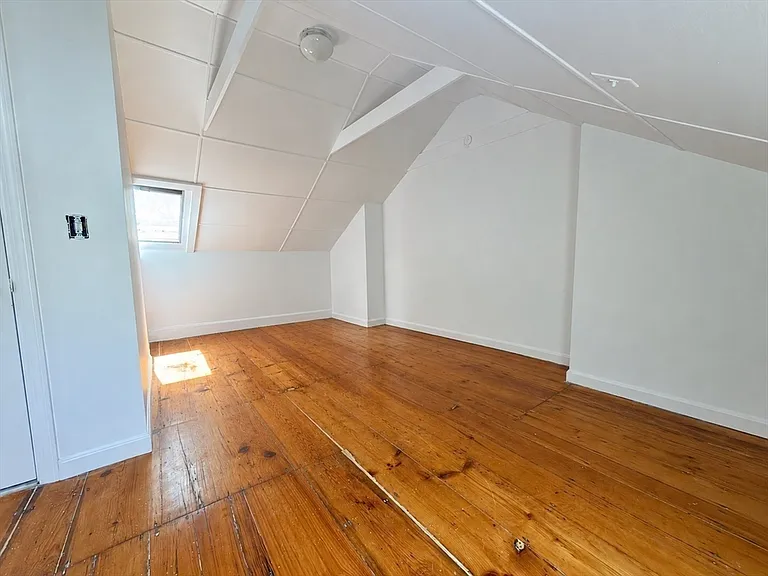44 Melrose St #4 — Photo 24