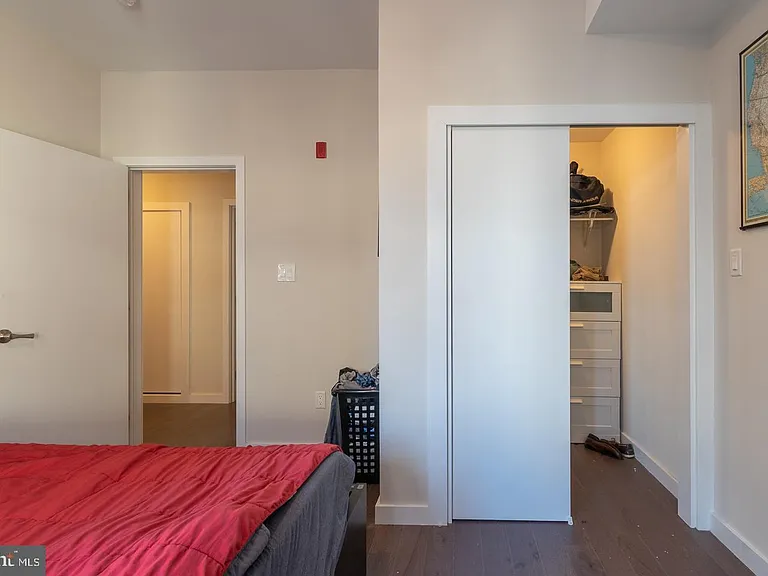938 New Market St #304 — Photo 15