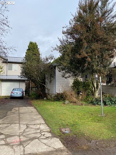 2nd image of 3903 SW Baird St