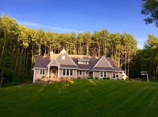 S320 Indian Spring Dr, Delafield, WI 53018