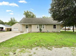 701 E Daggy St, Tuscola, IL 61953