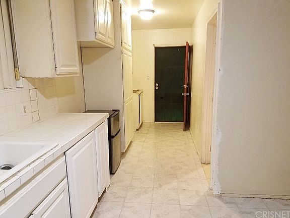 2nd image of 2656 Washington Ave