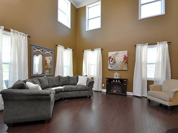 4th image of 5914 Langwell Ln