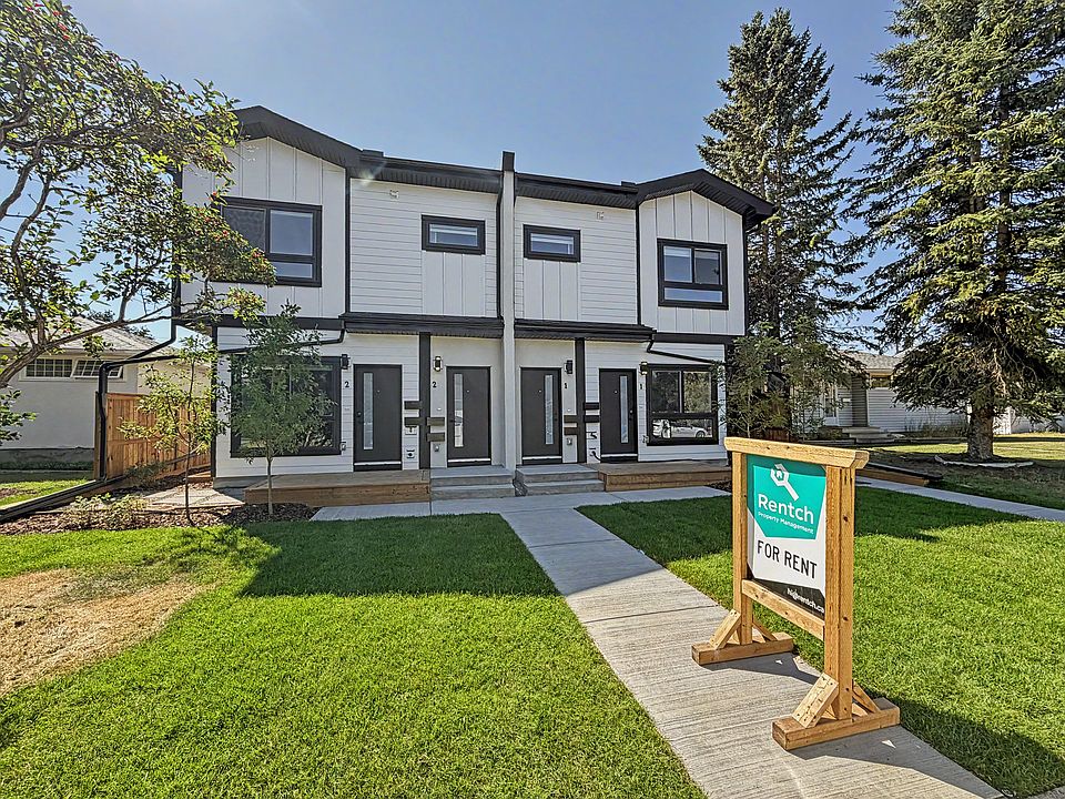 1st image of 3119 45th St SW #1