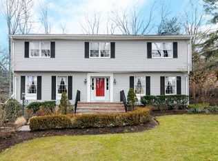 43 Powder Horn Dr, Wayne, NJ 07470