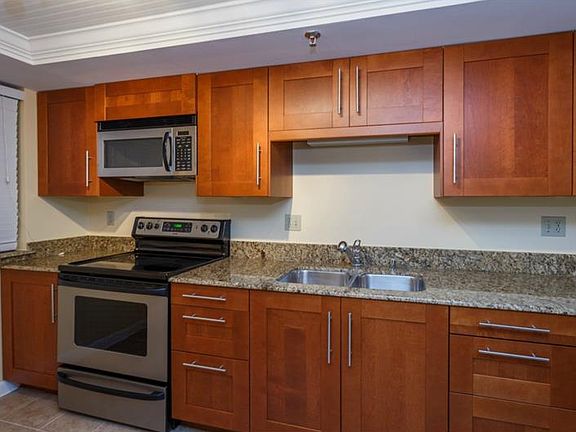 5th image of 530 Central Blvd #1402