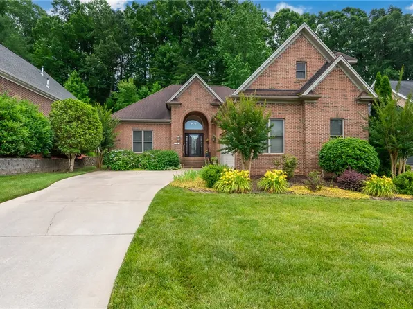 18 Calmar Ct, Greenville, SC 29617