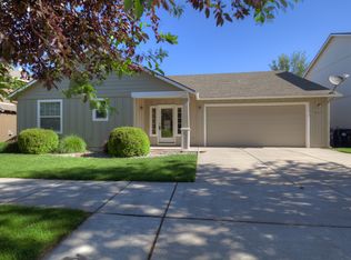 3427 SW Kalama Ave, Redmond, OR 97756