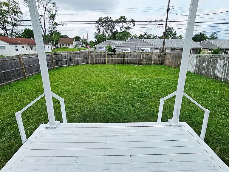 1191 Duxberry Ave — Photo 31