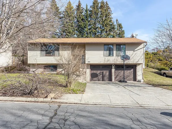 320 NW Dillon St, Pullman, WA 99163