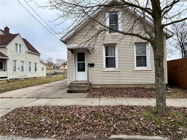 3615 E 46th St, Cleveland, OH 44105