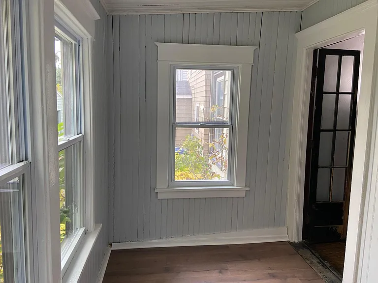 677 W Delavan Ave #1 — Photo 13