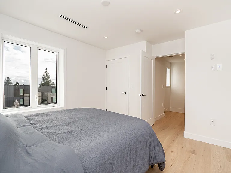 6812 Oak St #A — Photo 17