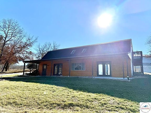 3rd image of 22543 Peppermint Dr