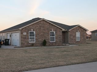 1219 Kimmy Ln, Warrensburg, MO 64093