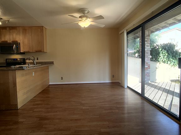 4th image of 422 Colony Crest Dr