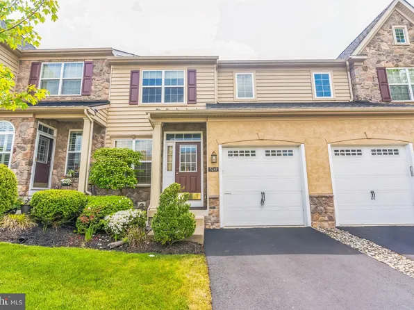 3241 Brookside Dr #79, Furlong, PA 18925