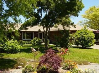 730 Lisbon Ct, Rohnert Park, CA 94928