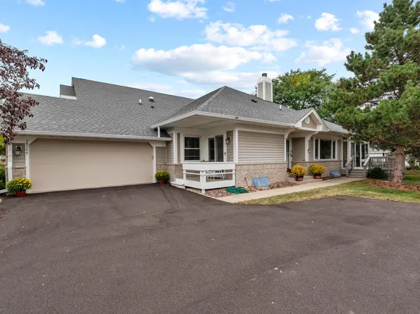 14166 West Waters Edge TRAIL, New Berlin, WI 53151