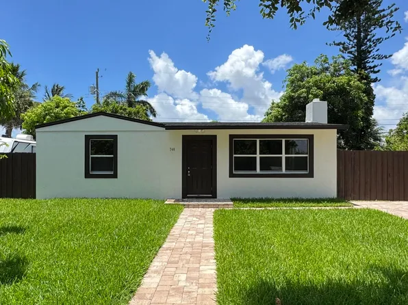 748 Aspen Road, West Palm Beach, FL 33409