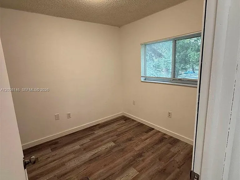 1650 NW 25th Ave #213 — Photo 10