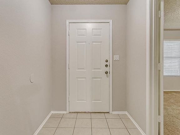 3rd image of 4514 Courtside Dr
