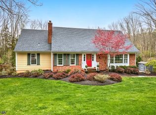 7 Ridge Rd, Gladstone, NJ 07934