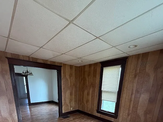 604 S Jackson St — Photo 3