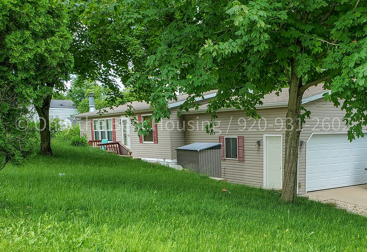 Building Photo - 38 Apple Hill Dr
