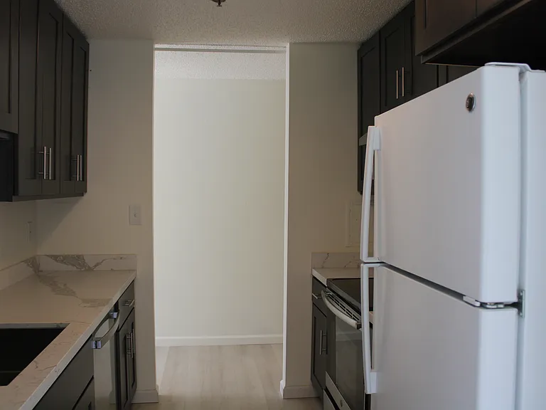 555 Pierce St #840 — Photo 4