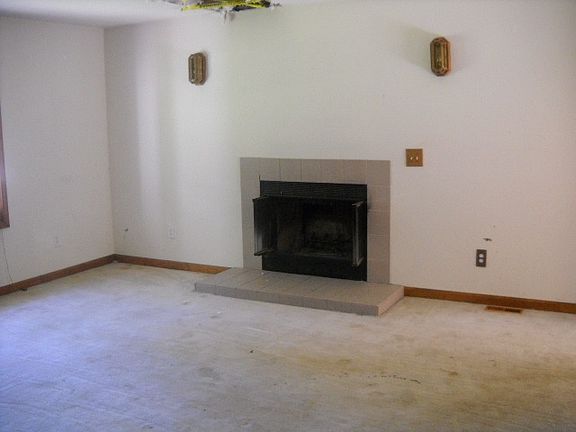 2nd image of 97 W Grissom Ave