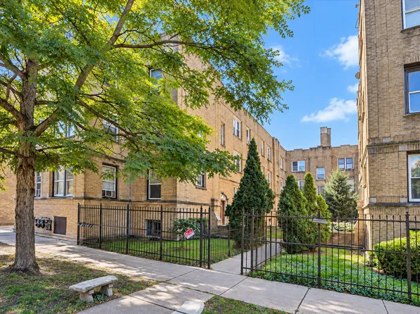 1703 W Wallen Ave APT 1C, Chicago, IL 60626