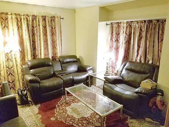2nd image of 1188 Whitton Ave #1