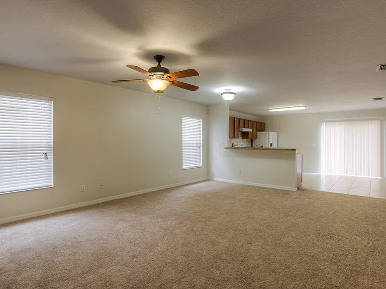 735 Windrose Dr — Photo 2