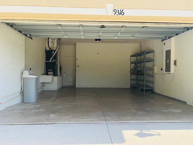 9316 Leatherwood Ave — Photo 3