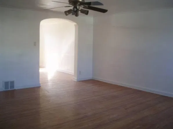 1048 Levick St, Philadelphia, PA 19111
