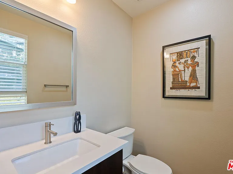 2780 N Wright Ln — Photo 6