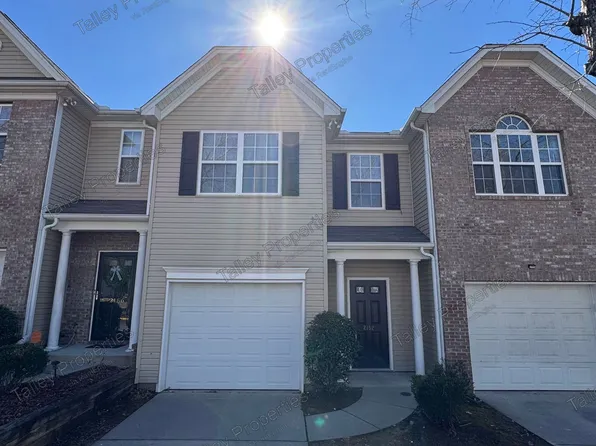 2152 Whispering Way, Charlotte, NC 28212